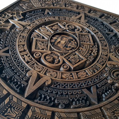 kalendarz-aztekow-kolonialny-sty-debowy-blat.jpg